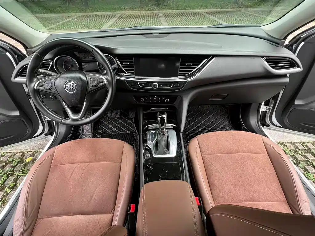 Buick Regal — миниатюра 8
