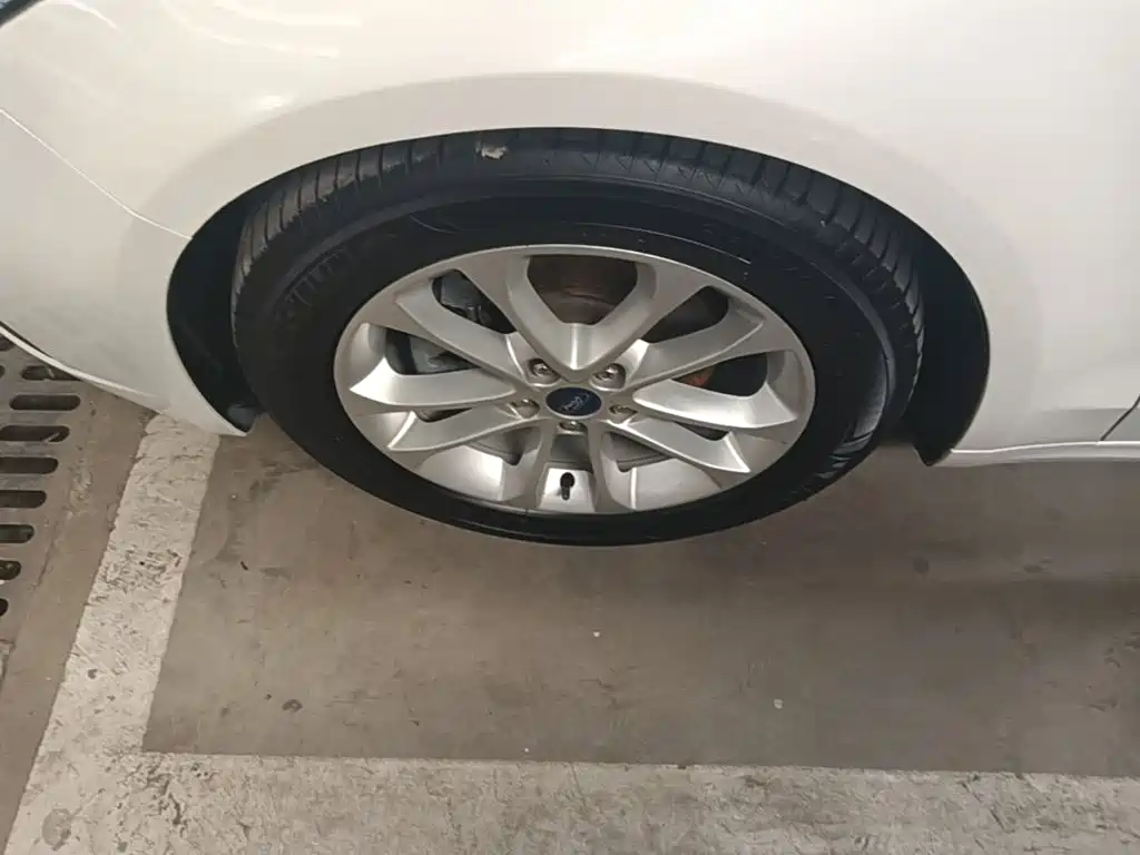 Ford Mondeo — миниатюра 23