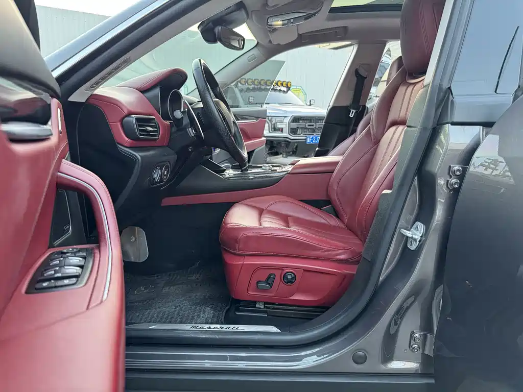 Maserati Levante 2016 3.0T