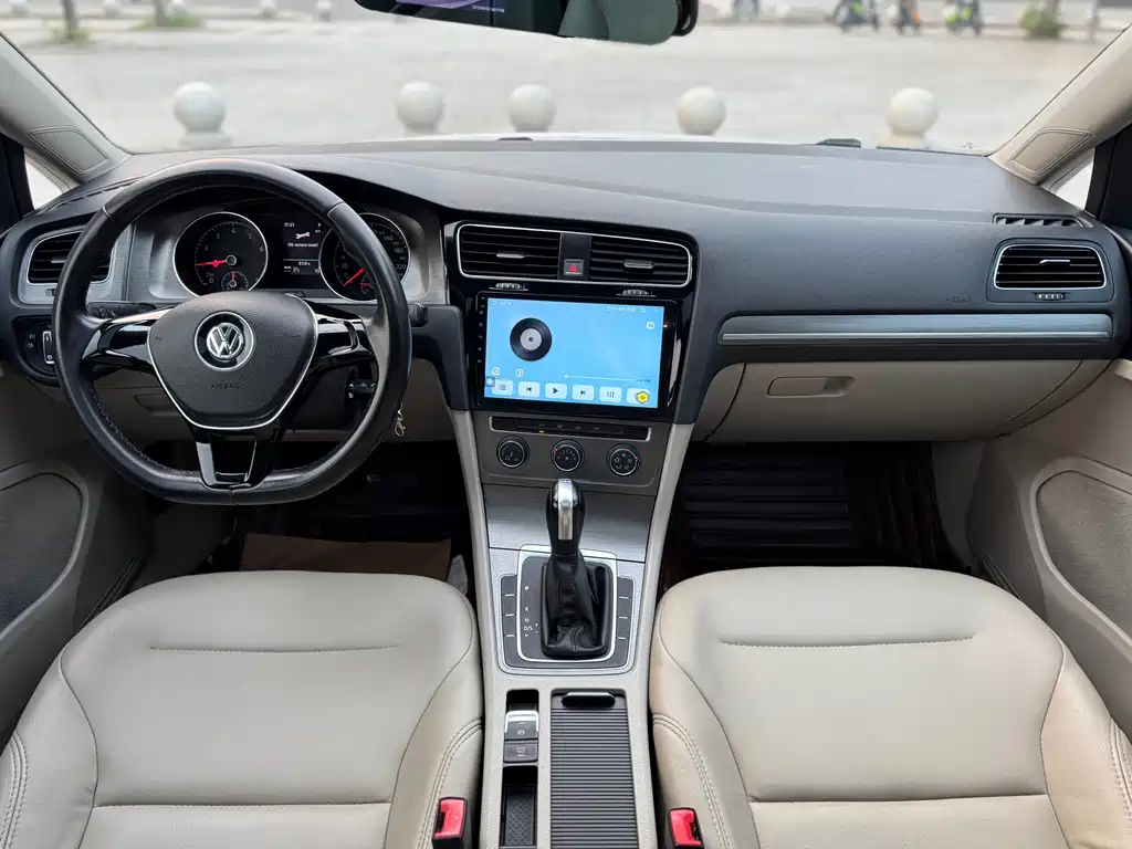 Volkswagen Golf — миниатюра 12