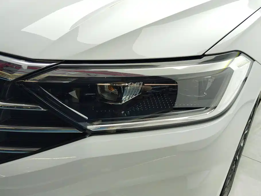 Volkswagen Sagitar — миниатюра 5