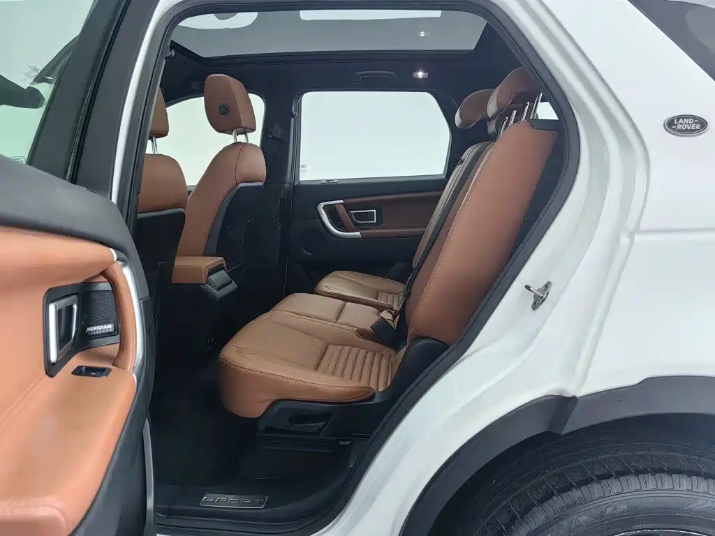 Land Rover Discovery Sport — миниатюра 15