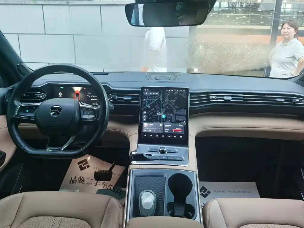 NIO ES6 — миниатюра 6