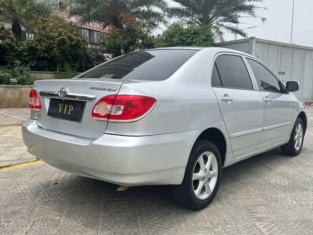 Toyota Corolla — миниатюра 7