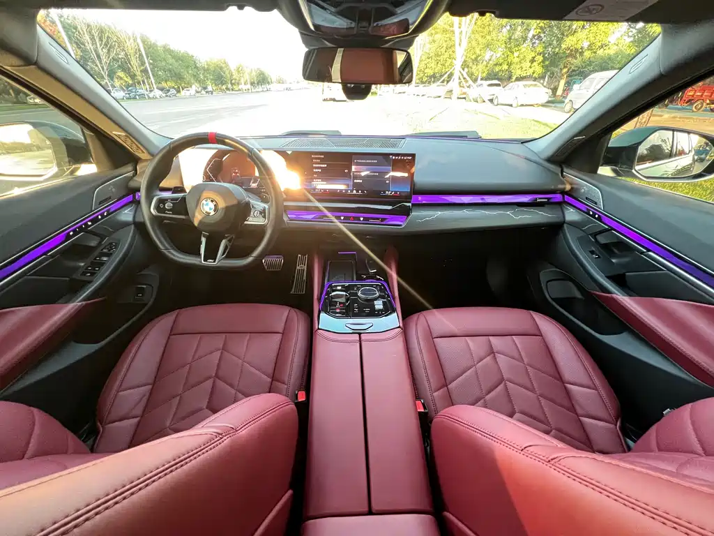 BMW 5 Series — миниатюра 8