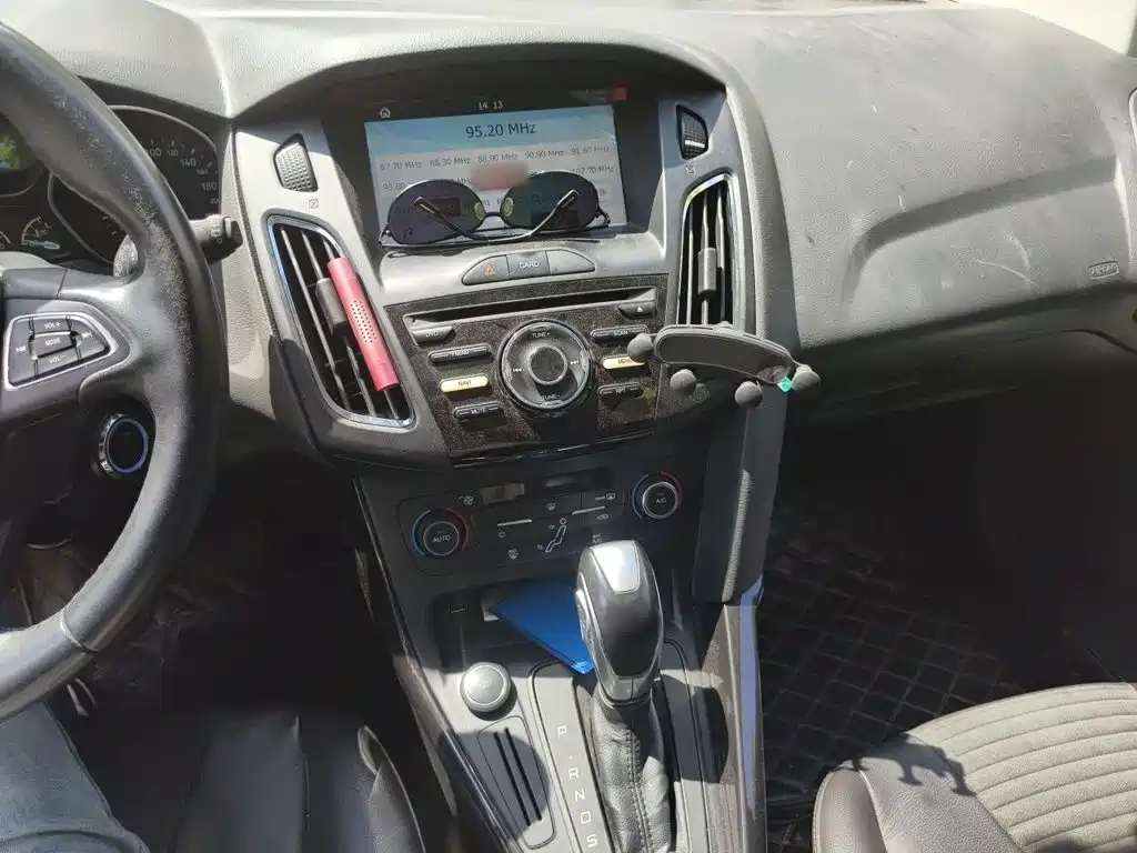 Ford Focus — миниатюра 6