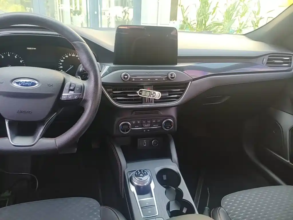Ford Focus — миниатюра 13