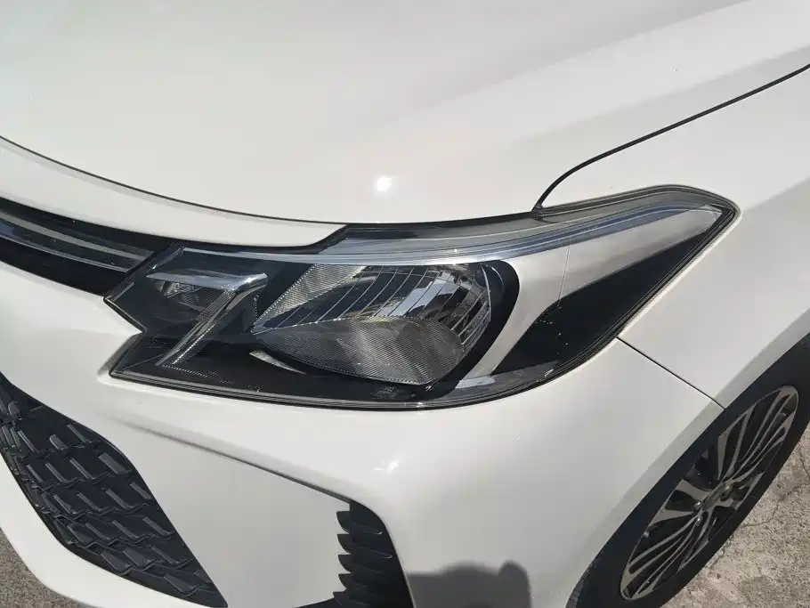 Toyota Vios FS — миниатюра 5