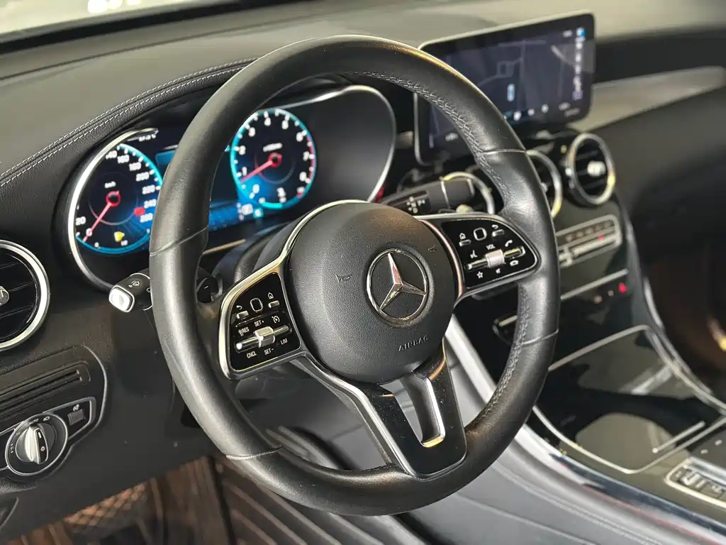 Mercedes-Benz GLC 2020 GLC 260 4MATIC SUV