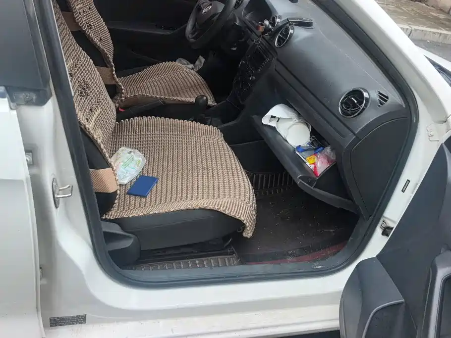 Volkswagen Jetta — миниатюра 8