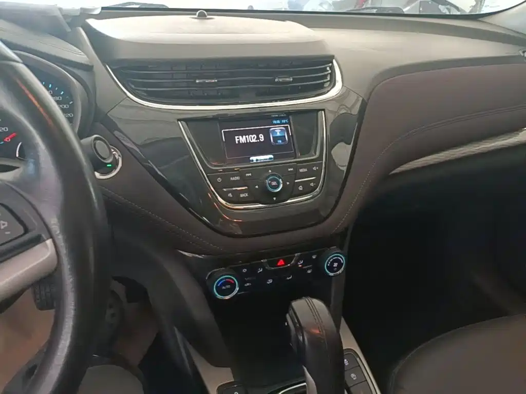 Chevrolet Malibu — миниатюра 13