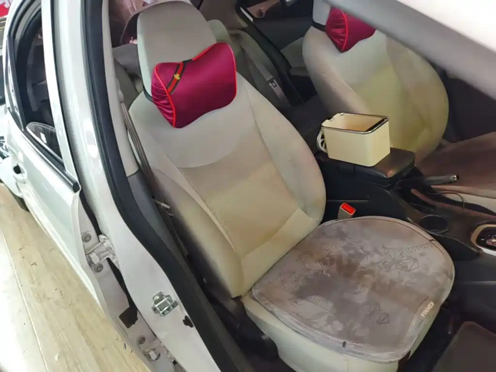 Chevrolet Sail — миниатюра 25