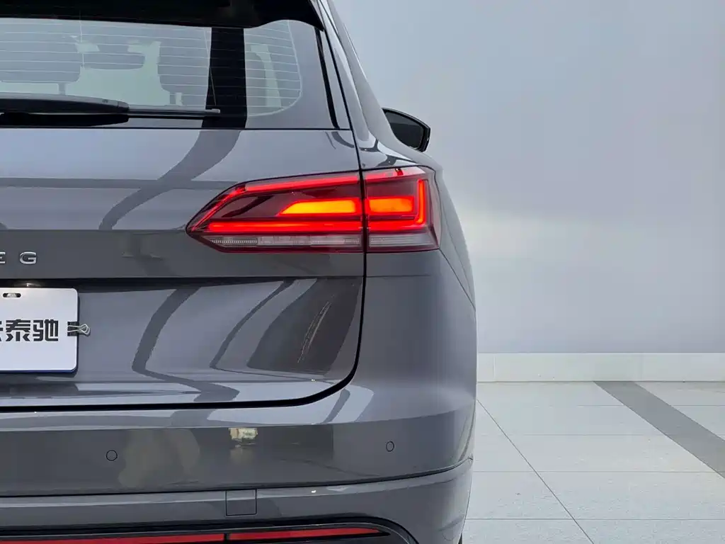 Volkswagen Touareg — миниатюра 3