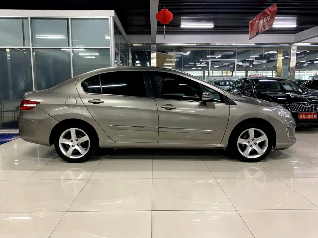 Peugeot 408 — миниатюра 4