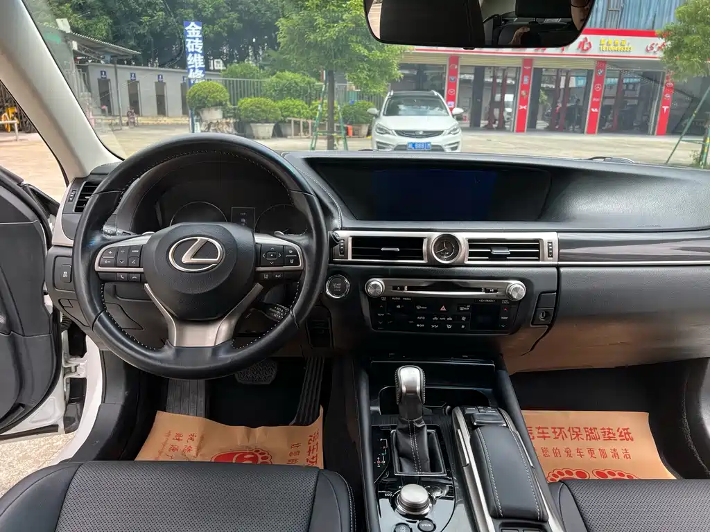 Lexus GS — миниатюра 16