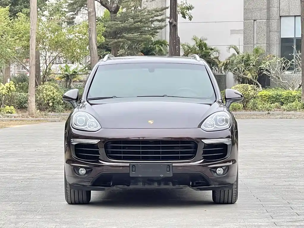 PORSCHE CAYENNE