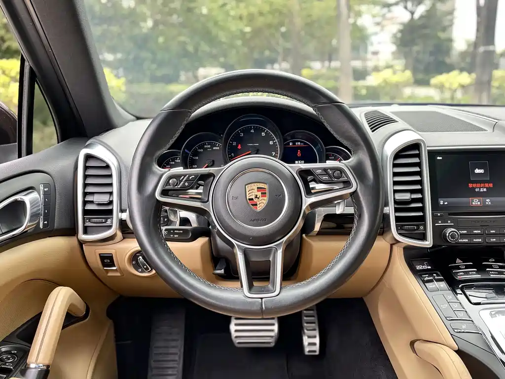 PORSCHE CAYENNE