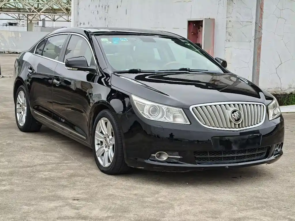 Buick LaCrosse — миниатюра 3
