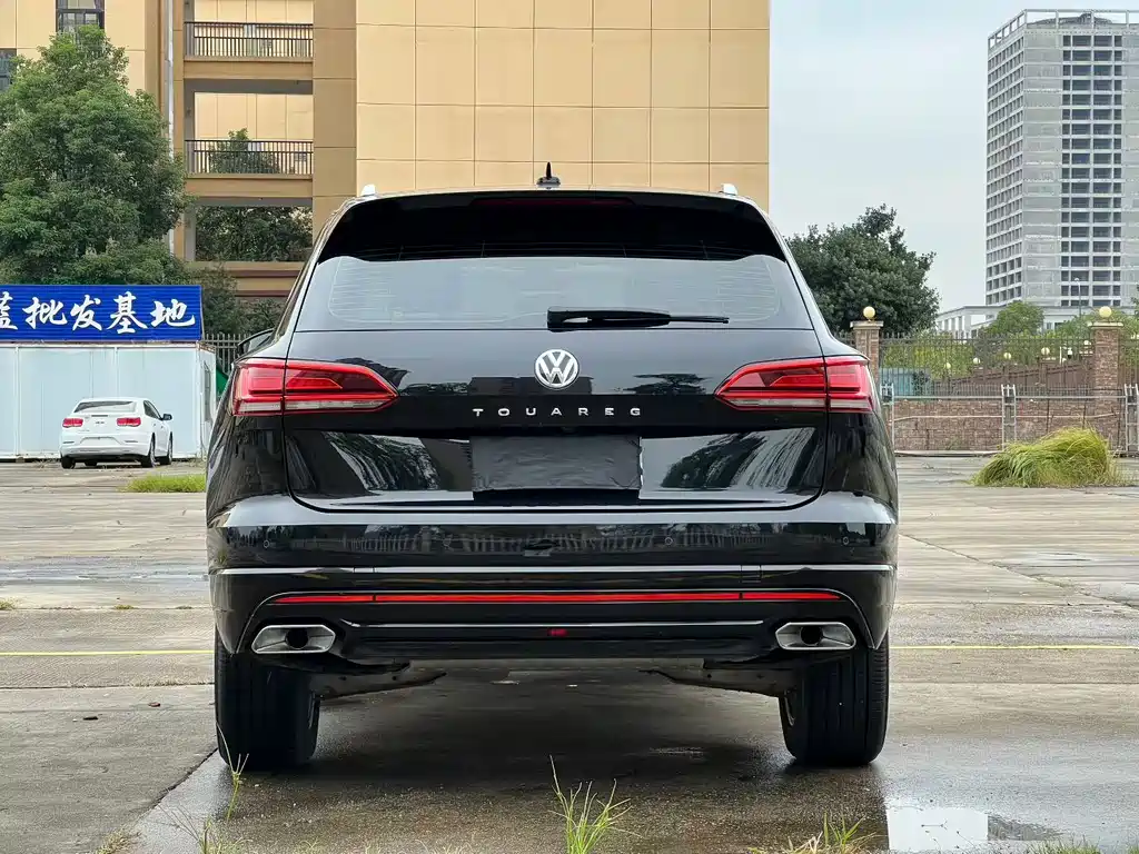 Volkswagen Touareg — миниатюра 8