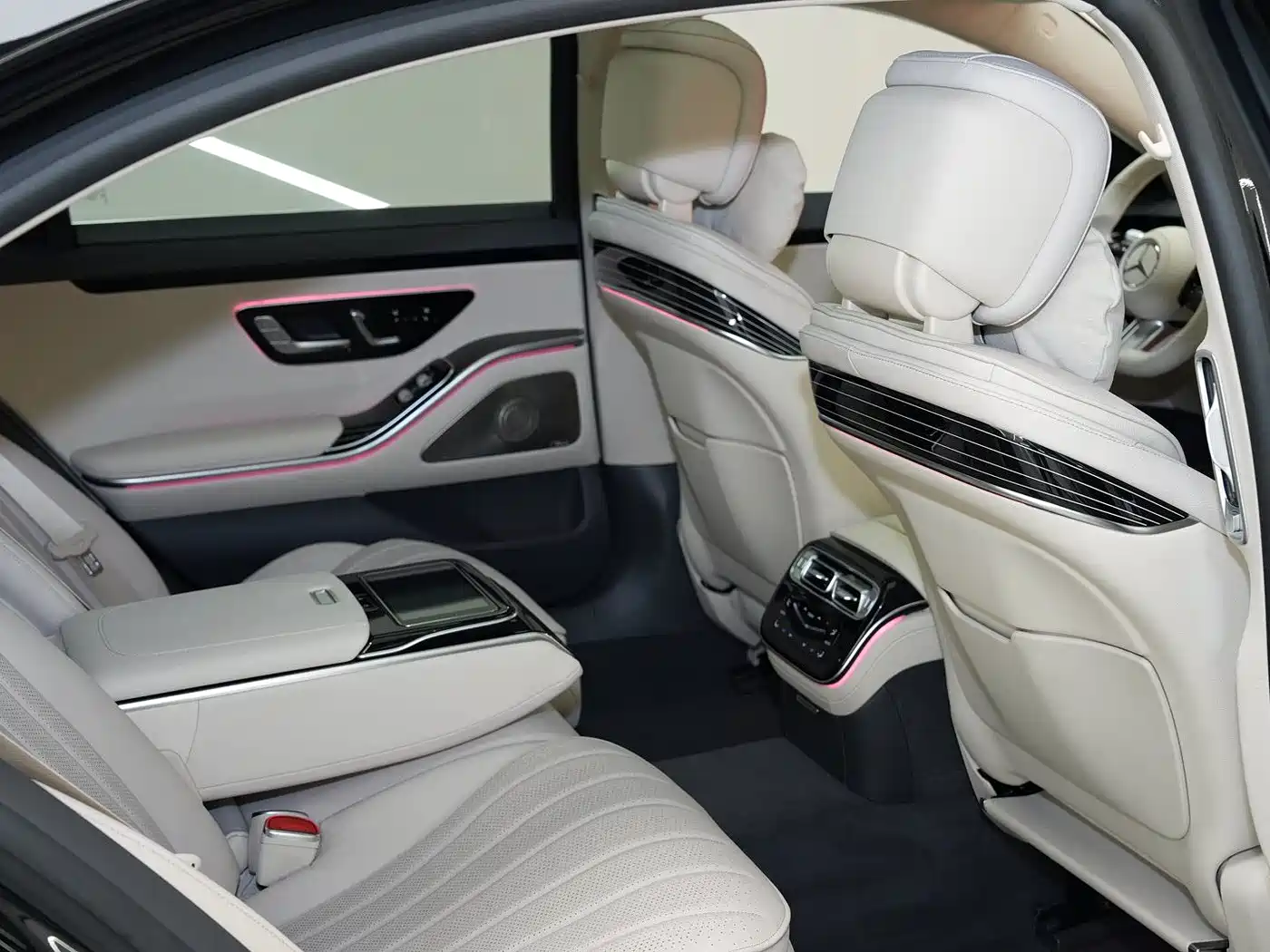 Mercedes-Benz S-class id 4538723 из Китая 16