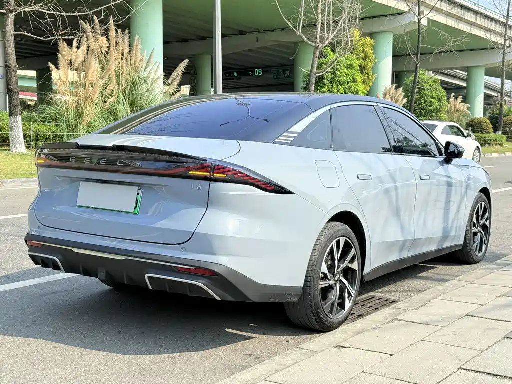 GEELY GALAXY GALAXY L6