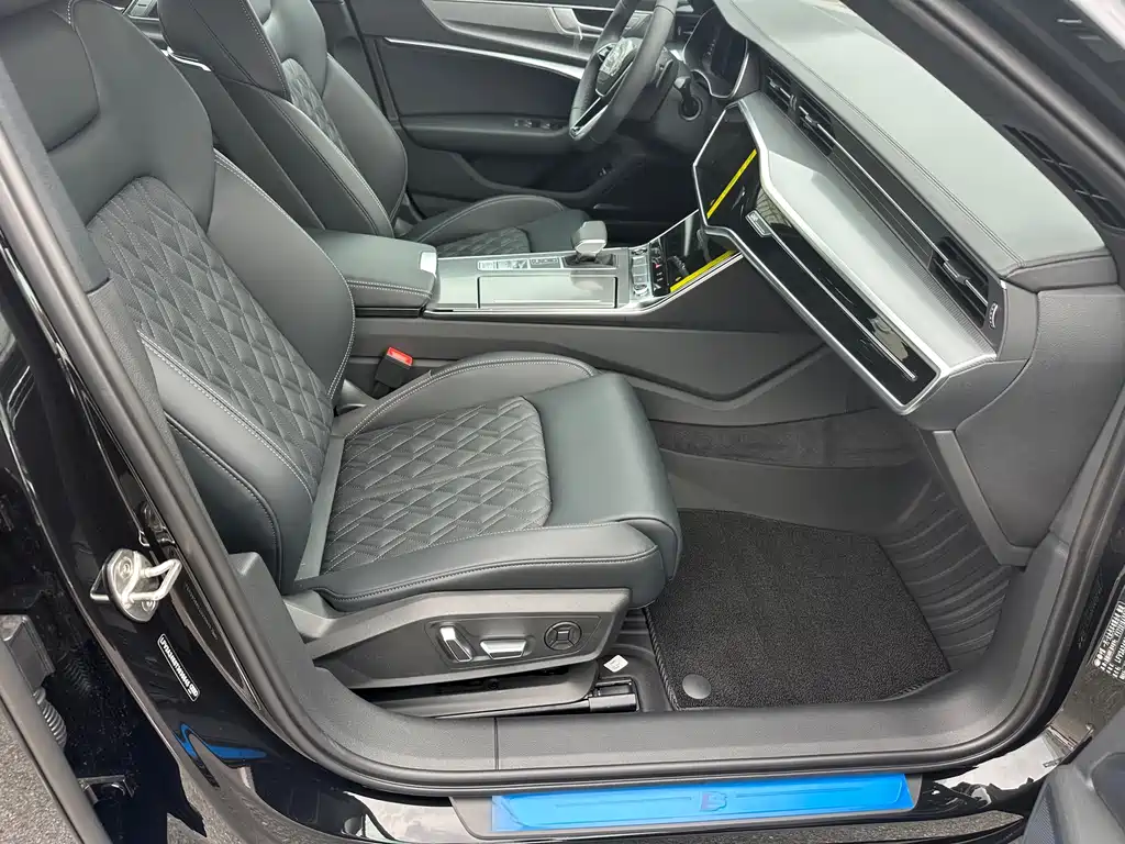 Audi A6L — миниатюра 13
