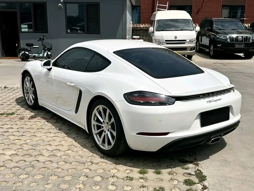 Porsche 718 2020 Cayman 2.0T
