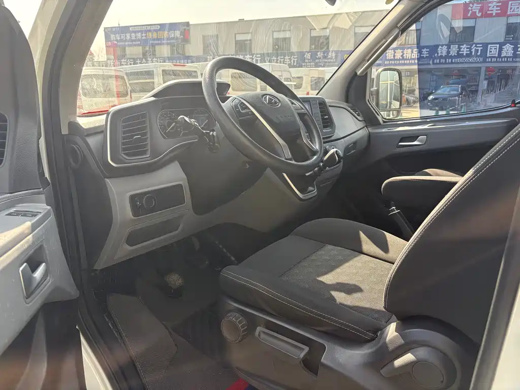 SAIC MAXUS XINTU V80