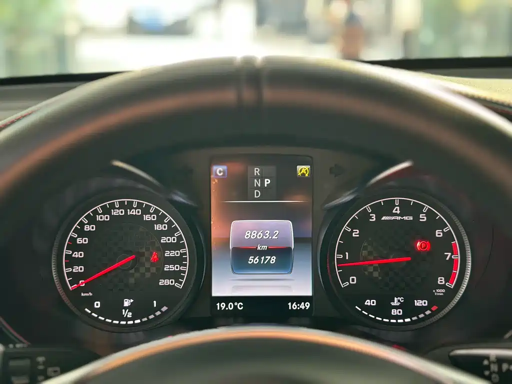 MERCEDES-BENZ GLC AMG