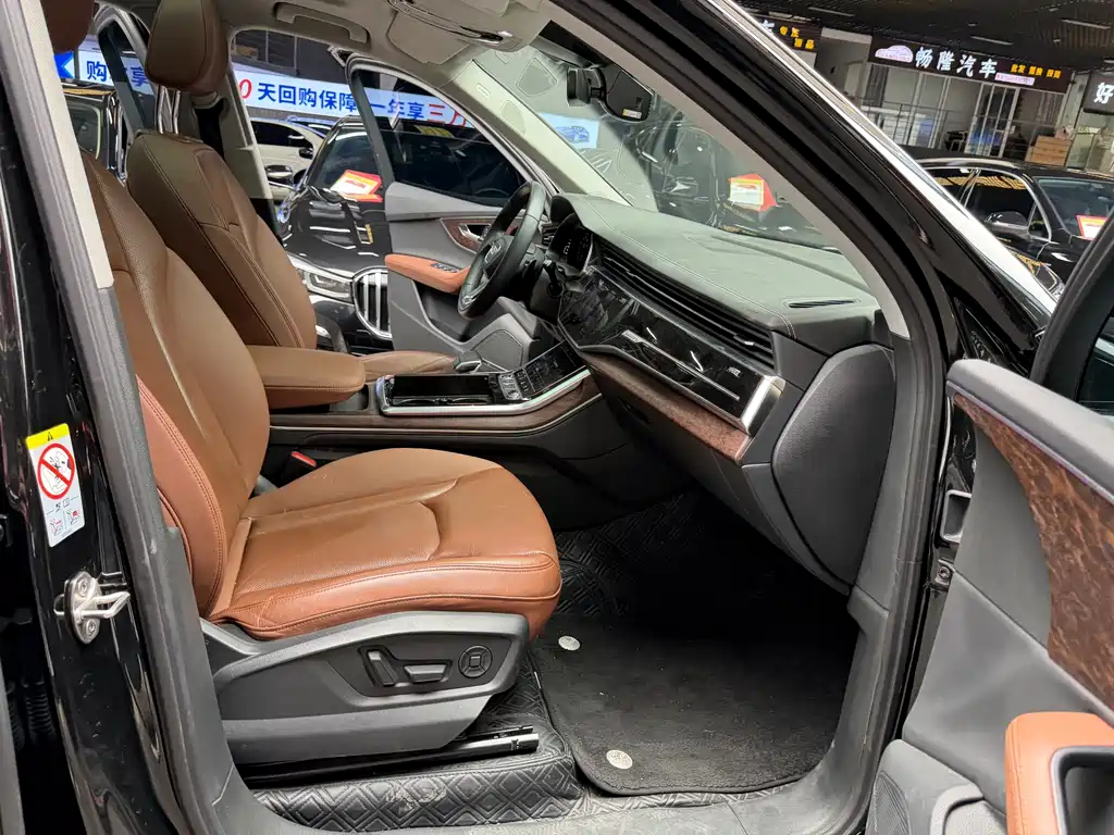 Audi Q7 — миниатюра 16
