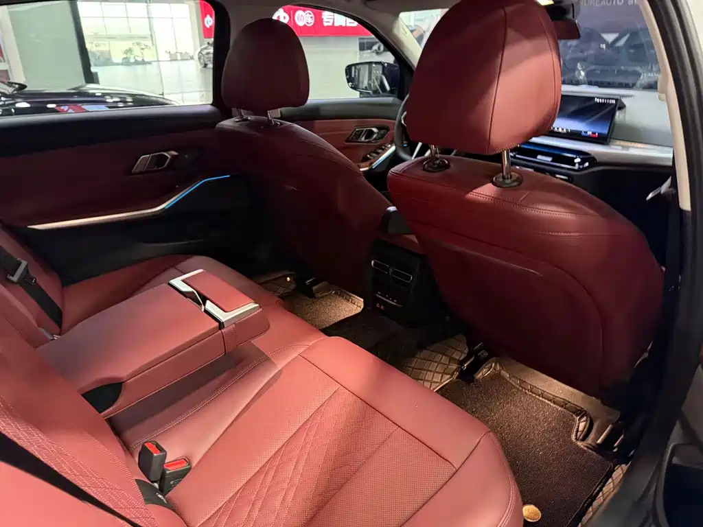 BMW 3 Series — миниатюра 17
