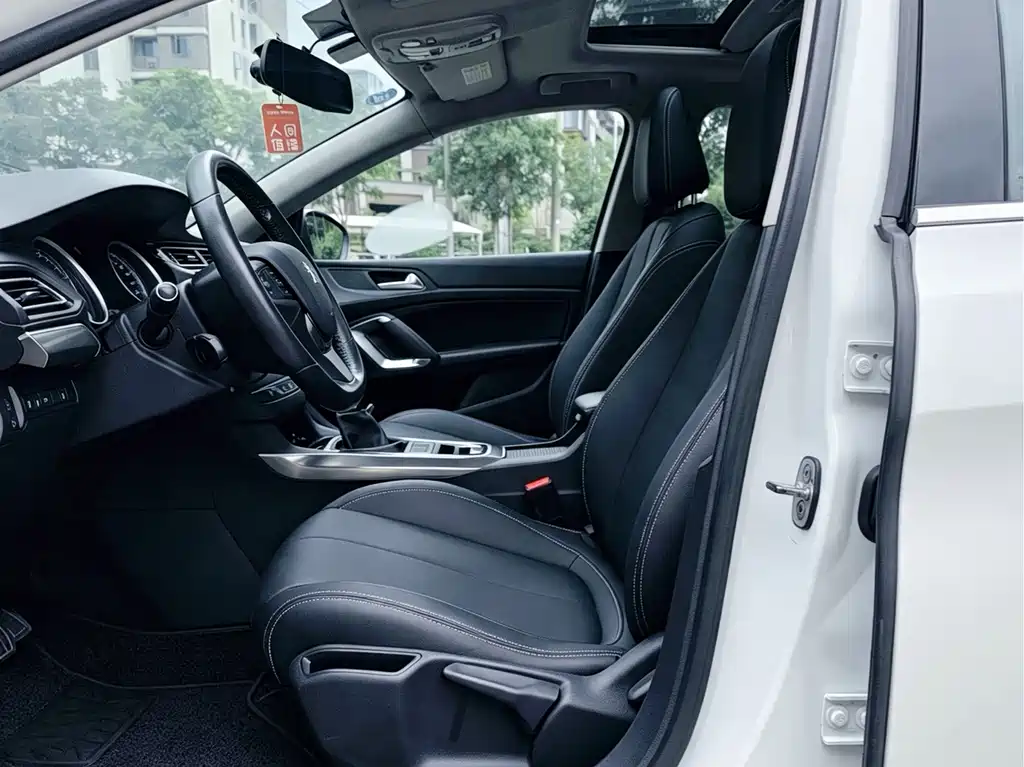 Peugeot 408 — миниатюра 10