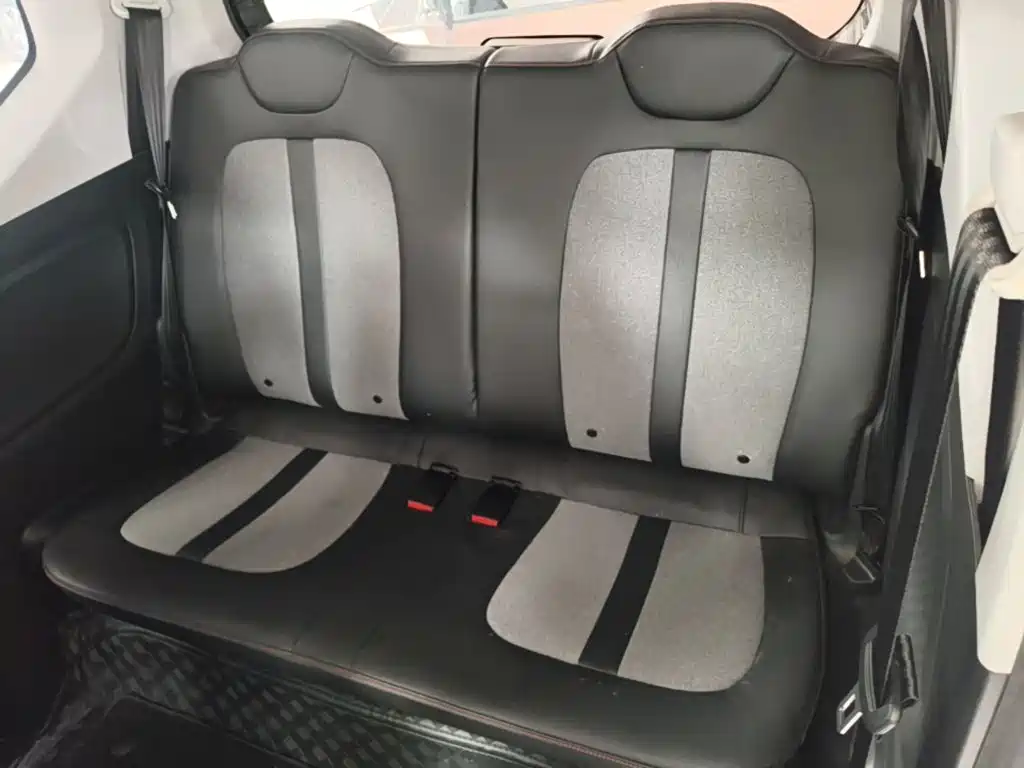 Wuling MINIEV — миниатюра 17