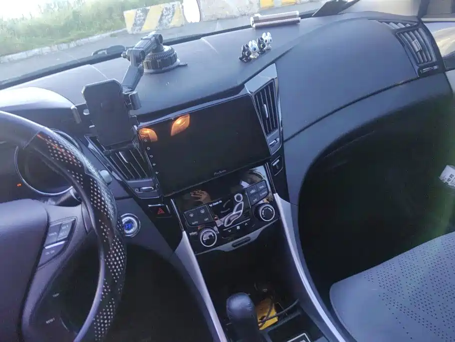 Hyundai Sonata — миниатюра 13