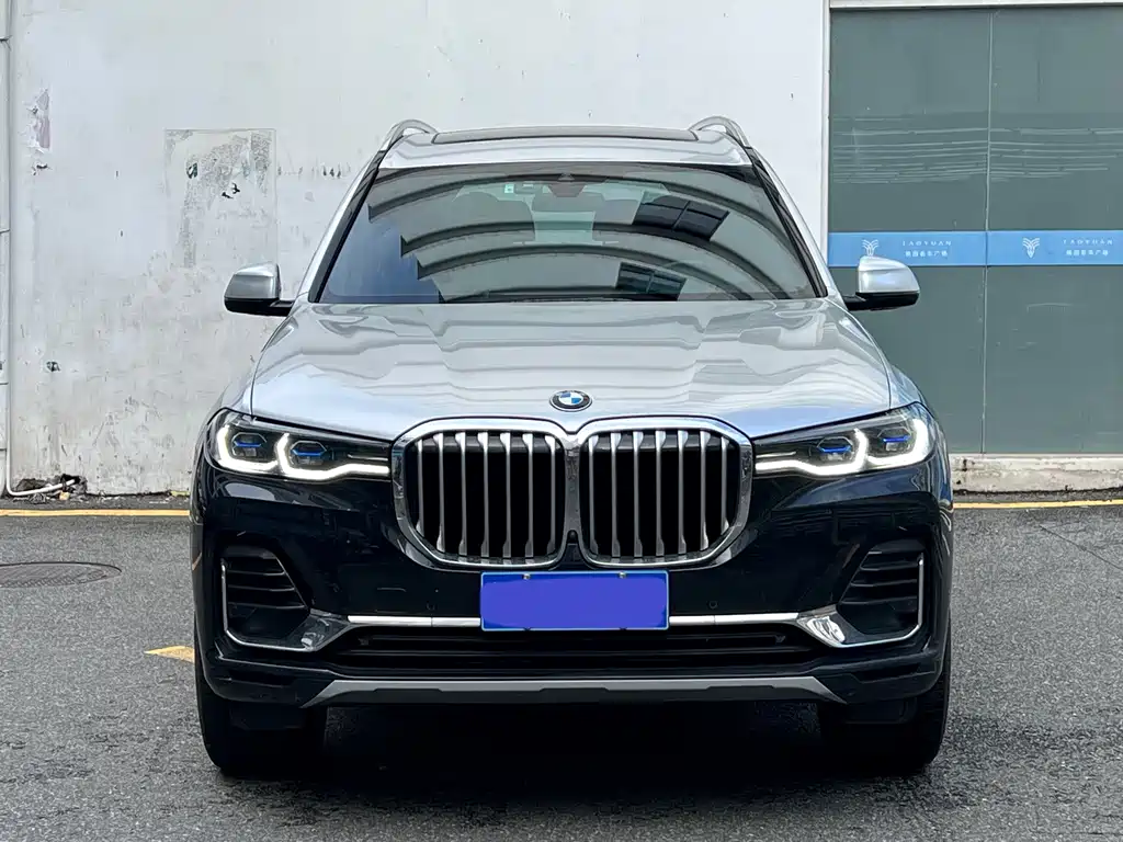BMW X7 — миниатюра 11