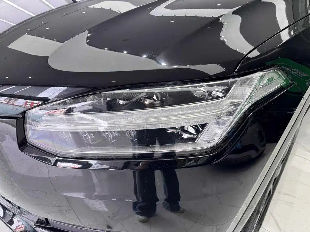 Volvo XC90 — миниатюра 34