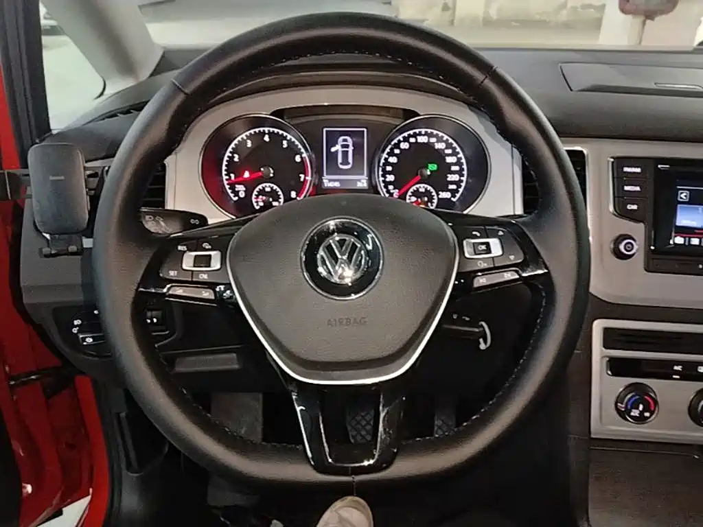 Volkswagen Golf Sportsvan — миниатюра 11