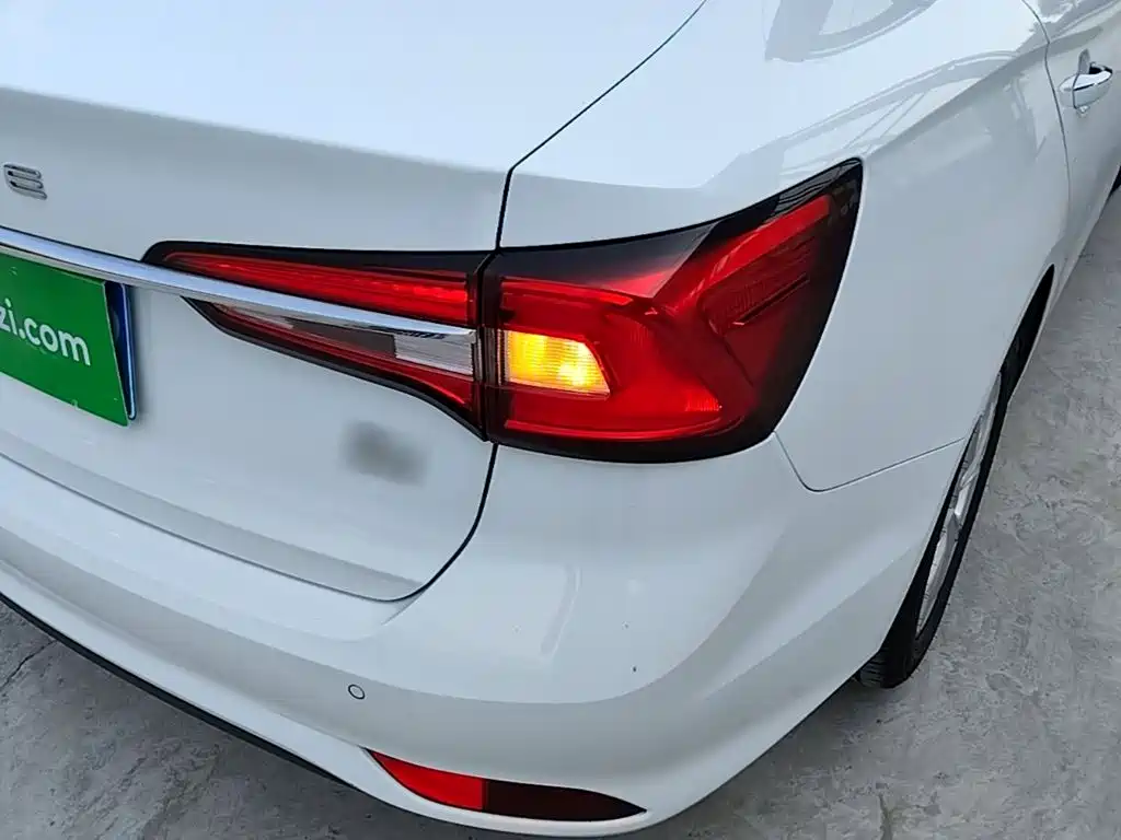 Roewe i5 — миниатюра 8