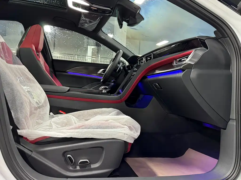 Hongqi H6 2025 2.0T