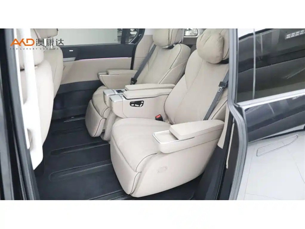 XPeng X9 — миниатюра 7