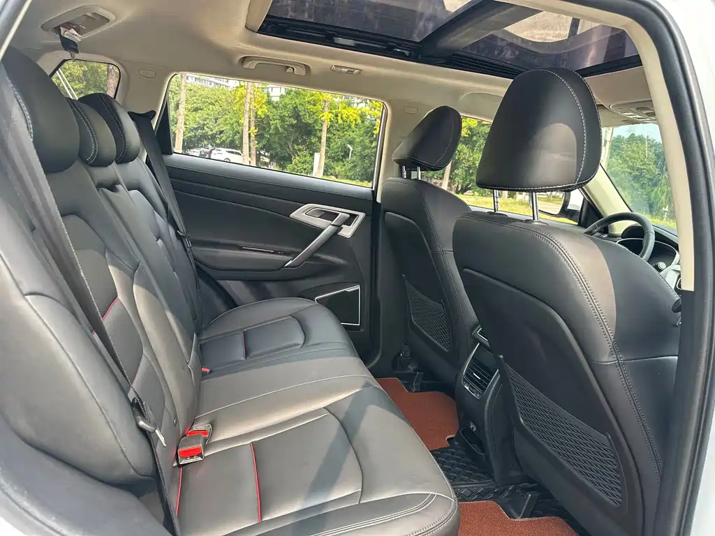 Geely Boyue — миниатюра 12