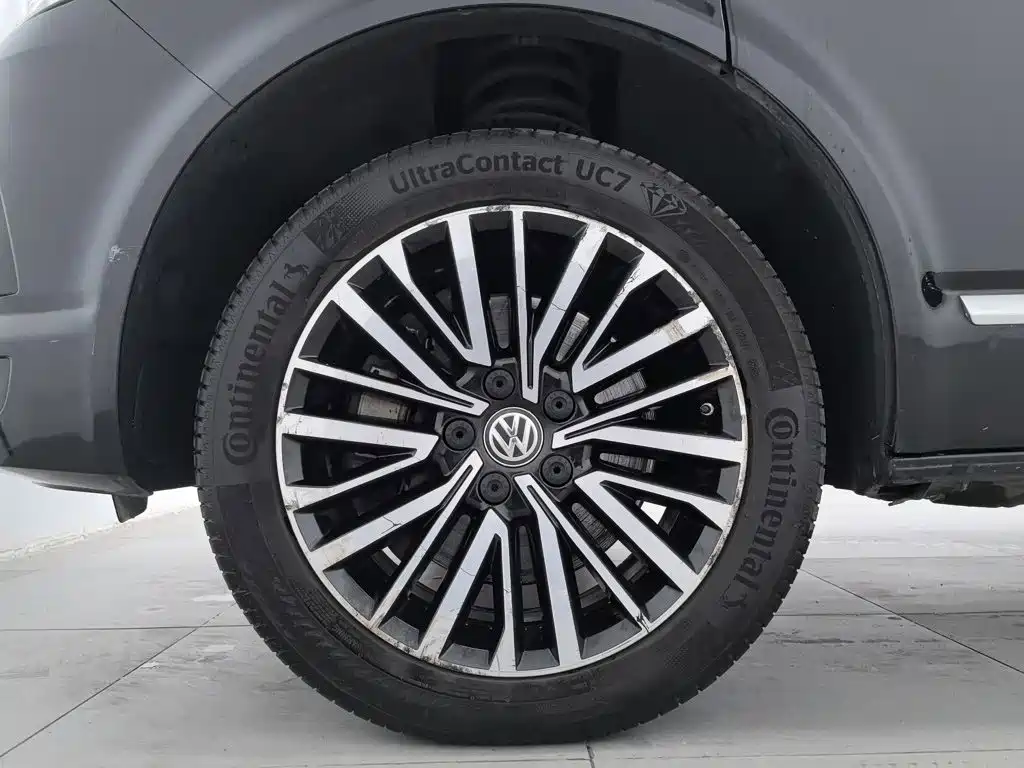 Volkswagen Multivan — миниатюра 17