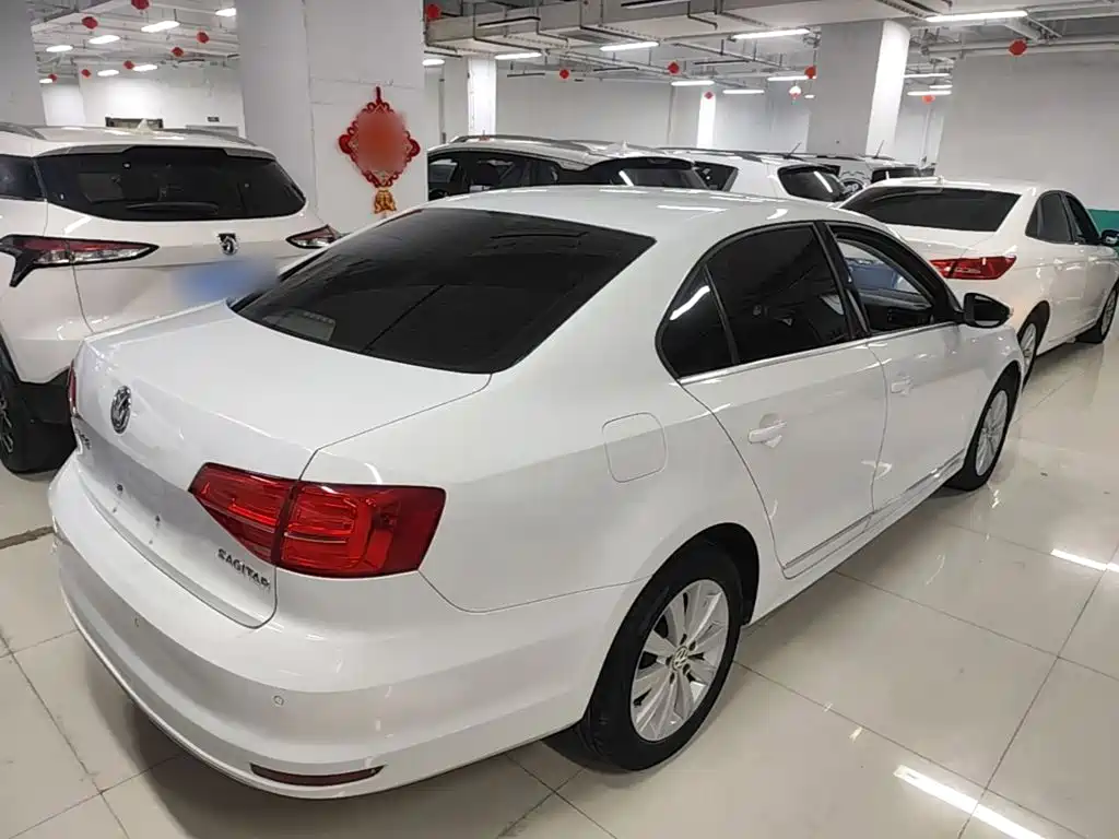 Volkswagen Sagitar — миниатюра 7