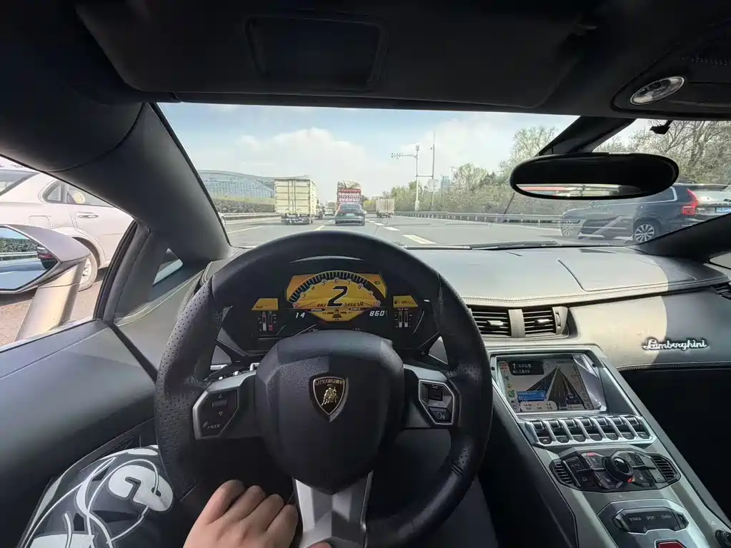 Lamborghini Aventador 2011 LP 700-4