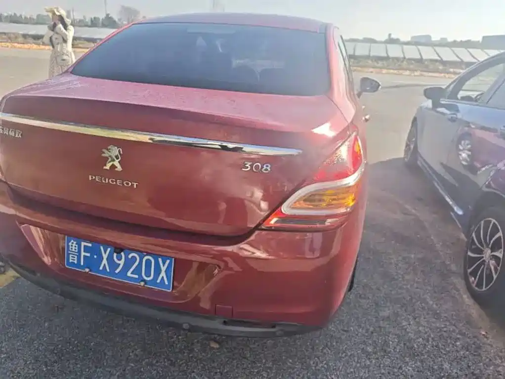Peugeot 308 — миниатюра 7