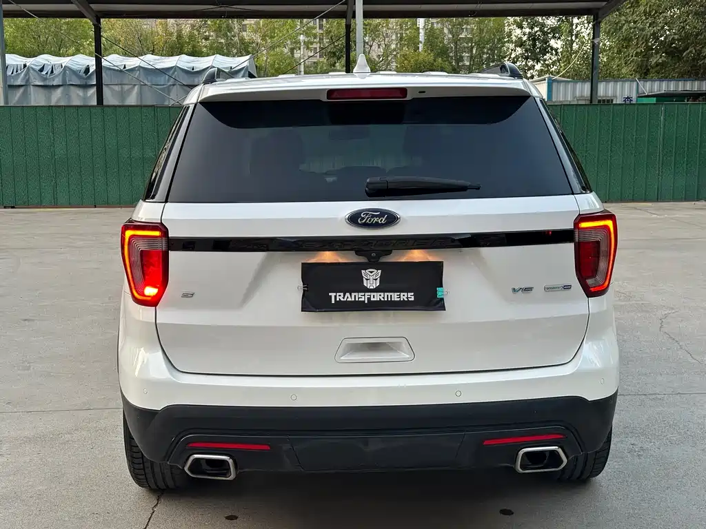 Ford Explorer (Import) — миниатюра 4