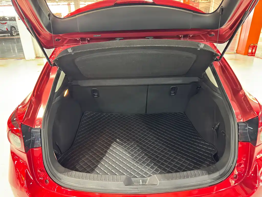 Mazda 3 Axela — миниатюра 24