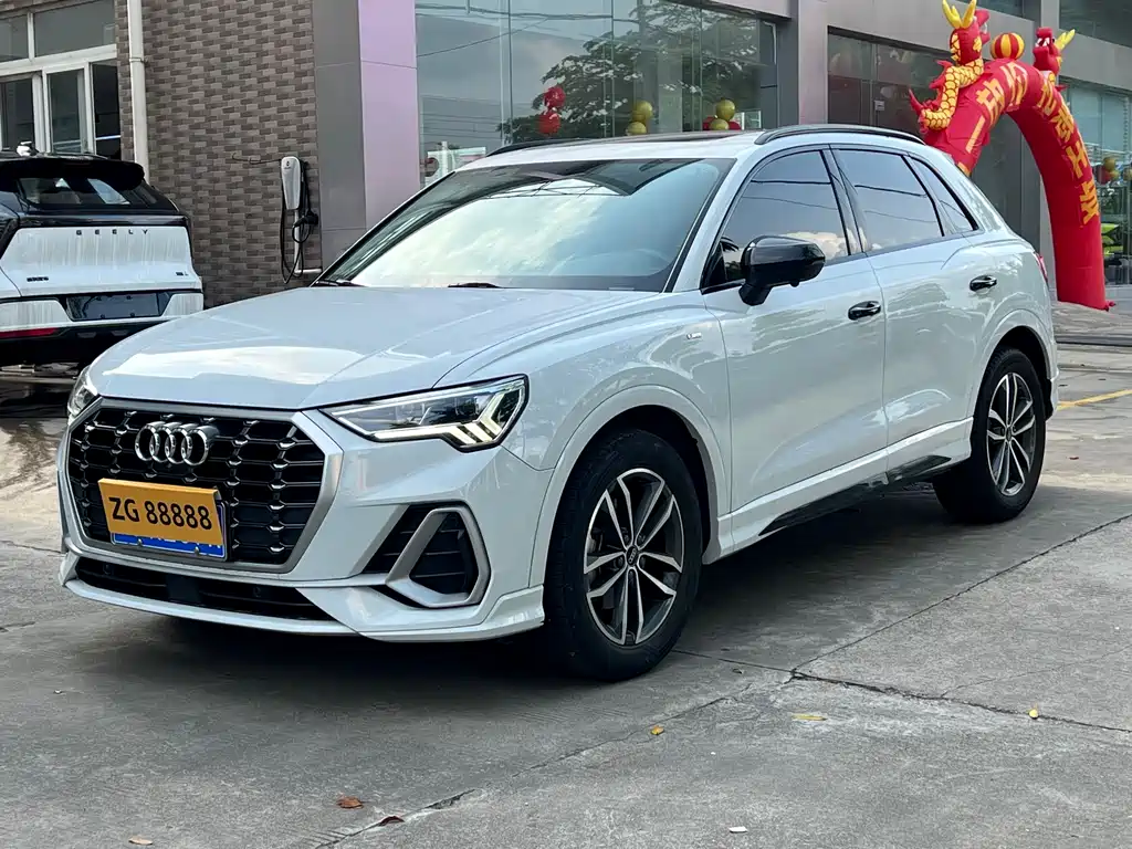 Audi Q3 2022