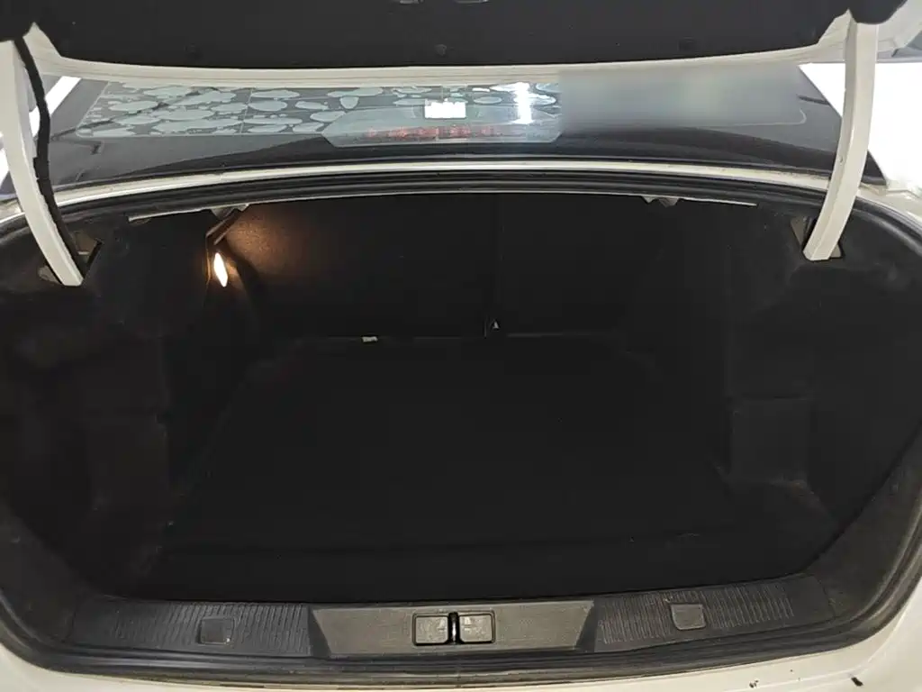 Citroen C4L — миниатюра 19
