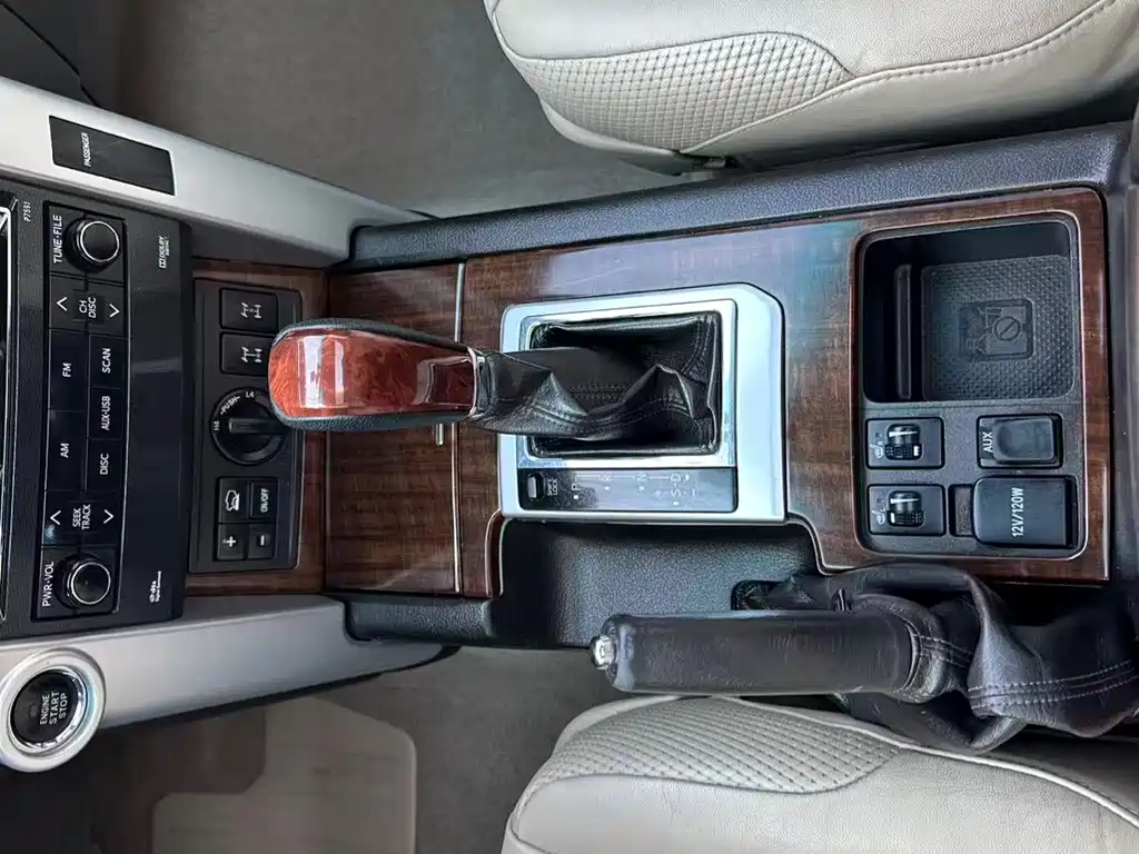 Toyota Land Cruiser Prado 2010 4.0L AT VX NAVI